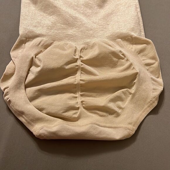 NWT Maidenform High Waist Firm Control Brief Shapewear - Size Medium - Picture 10 of 10